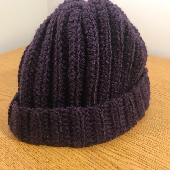 HANDMADE CROCHET PURPLE BEANIE - Picture 4 of 4